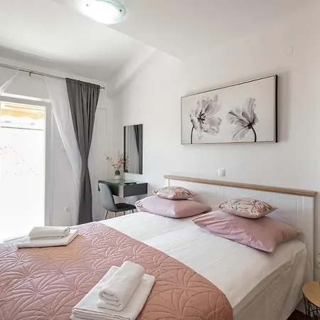 Apartmani Rita Baska Voda Exterior photo