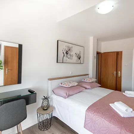 Apartmani Rita Baska Voda Exterior photo