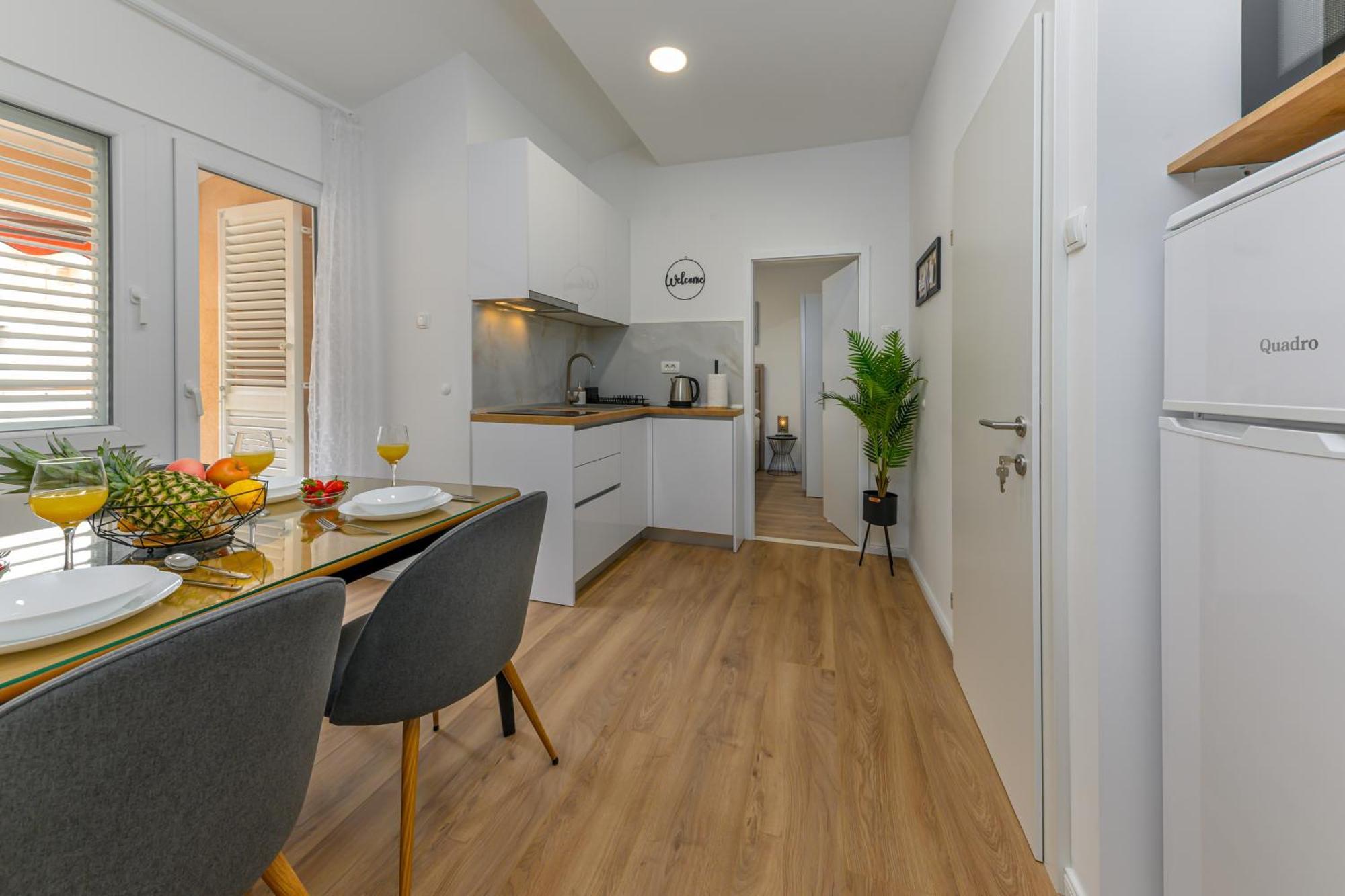 Rita Apartment